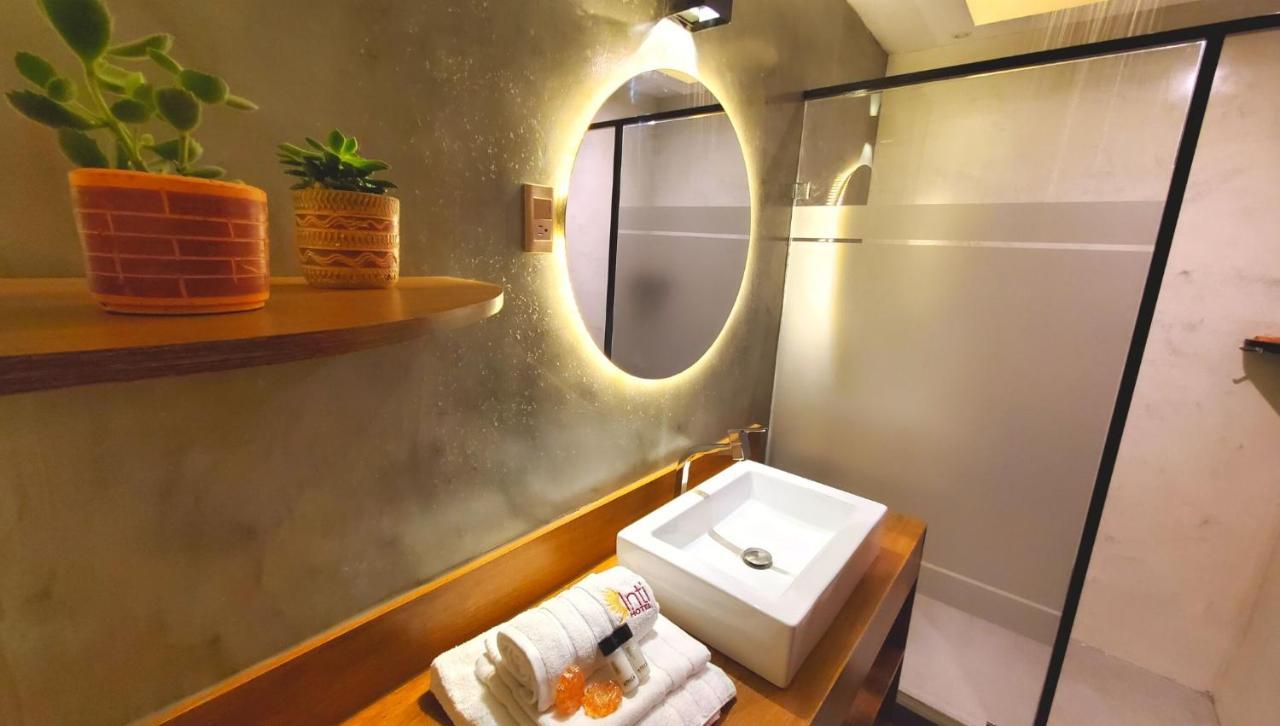 Hotel Inti Кіто Екстер'єр фото