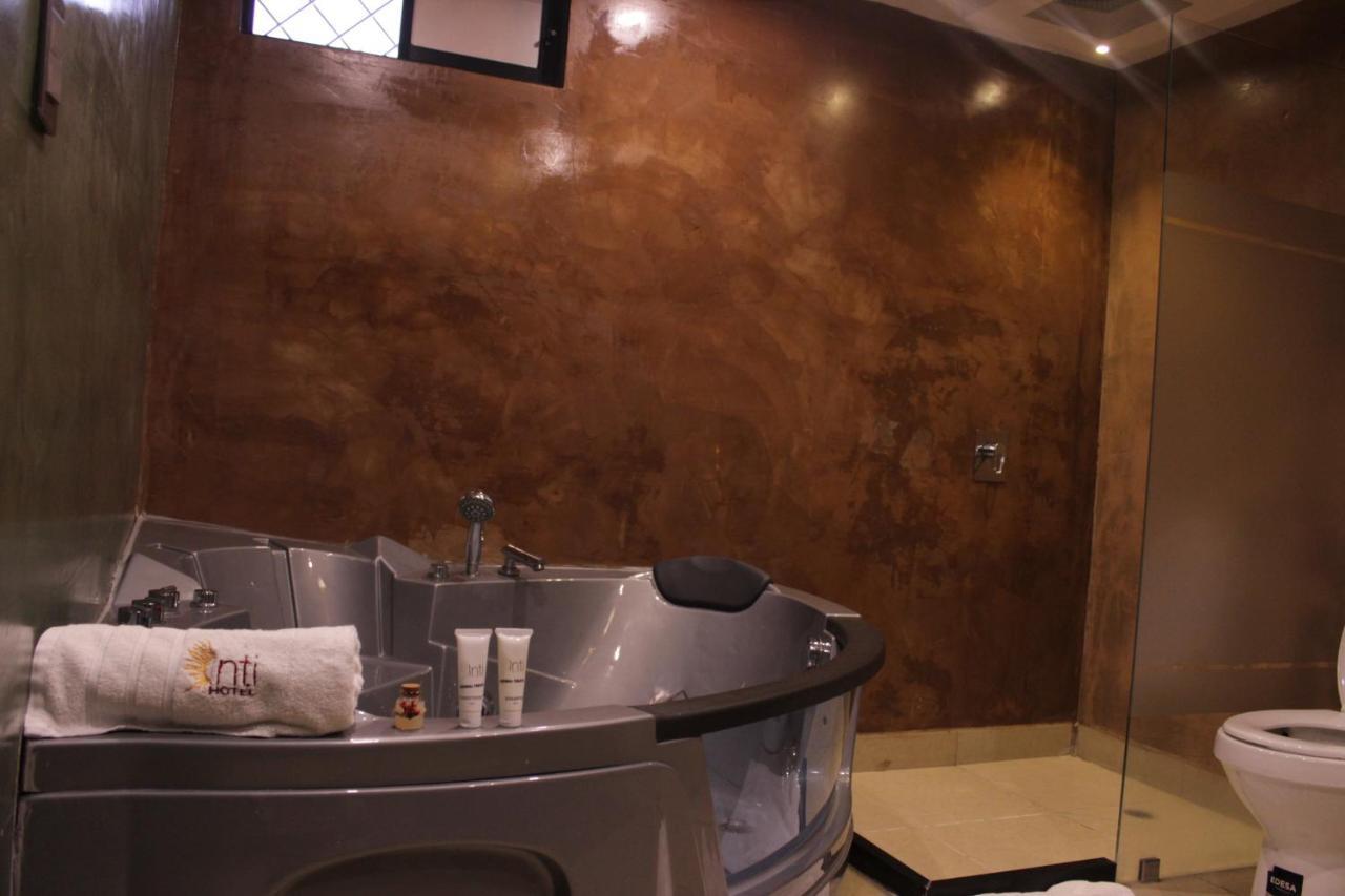 Hotel Inti Кіто Екстер'єр фото