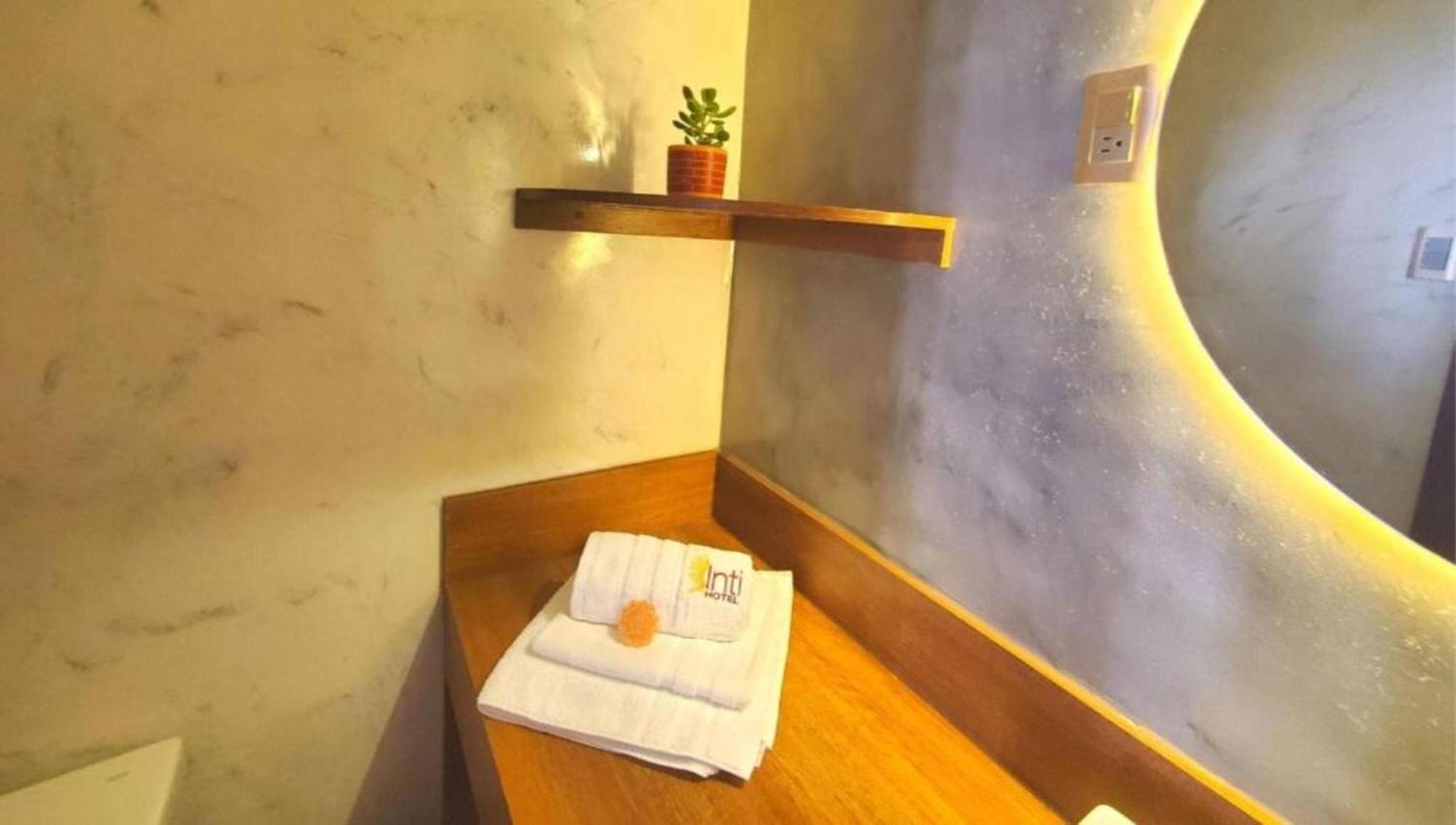 Hotel Inti Кіто Екстер'єр фото